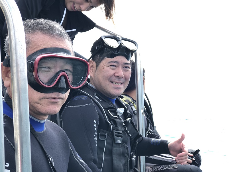 沖縄体験ダイビング_ウミガメウォッチング_ジェイケーウェーブ